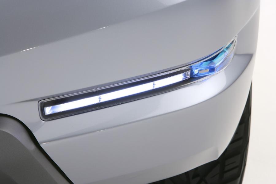 Детали экстерьера Acura MD-X Concept (YD2) 2006 года  (фото 6 из 24)